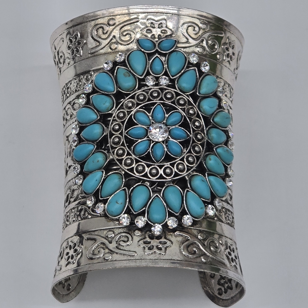 LARGE SOUTHWEST CLUSTER  BLUE TURQUOISE LOOK CUFF BRACELET W/CRYSTALS Silvertone